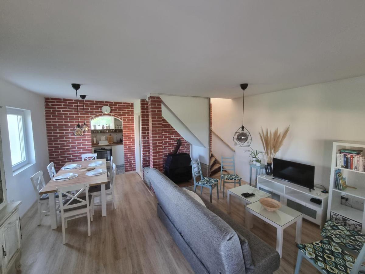 Hoopovo House Fruska Gora Vila Irig Exterior foto